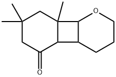 octahydro-7,7,8a-trimethyl-2H-benzo[3,4]cyclobuta[1,2-b]pyran-5(8H)-one 结构式